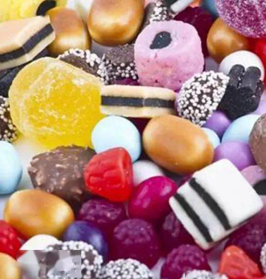 营养均衡，了解日常食物的营养成分和热量