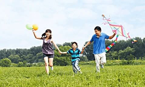 探索孩子世界，多样化的玩耍项目及其对孩子成长的重要性