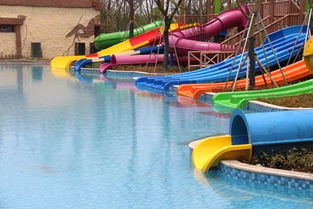 探索水世界，儿童水上游乐项目的教育价值与安全指南