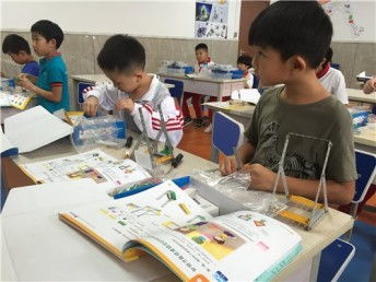 激发孩子潜能，活动游戏名称的创意与实践