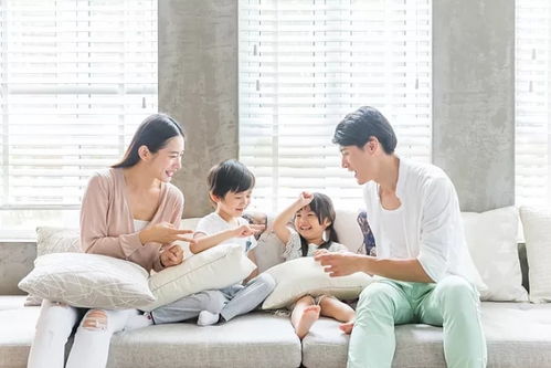 平衡家庭与事业，育儿专家谈赚钱与孩子发展的重要性